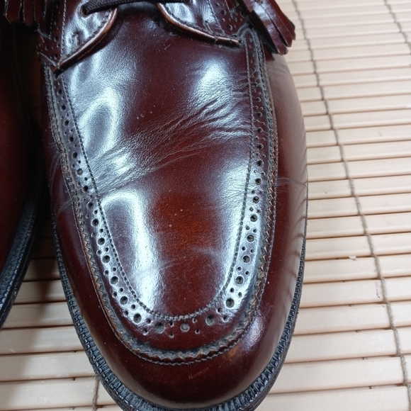 Johnston & Murphy Crown Aristocraft Rare Brogue Apron Toe Derby tassel lace brow main image 4